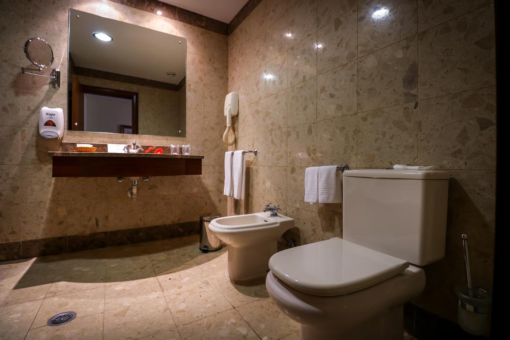 Single Room,63230194:JPEG